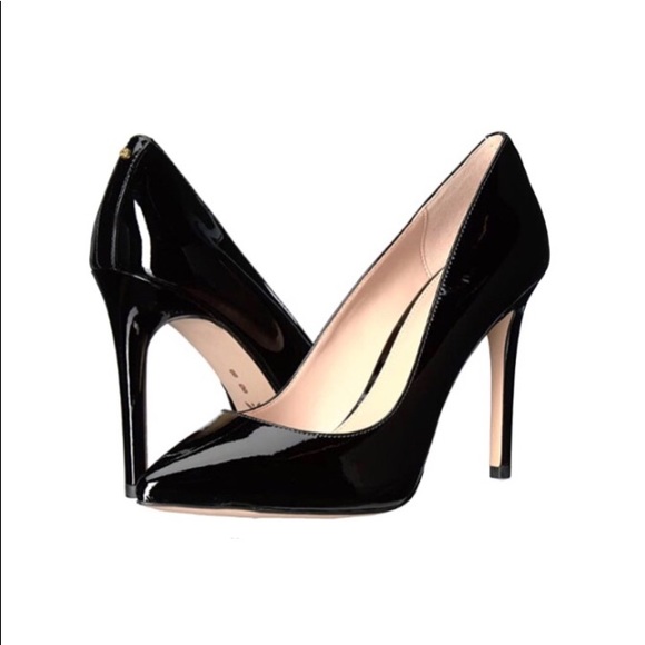 BCBGeneration Shoes - Bcbg Generation Heidi black patent pump size 10